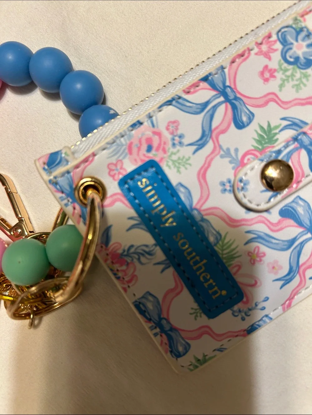 Simply Southern White Floral Cardholder with Pink, Blue & Mint Beaded Wristlet